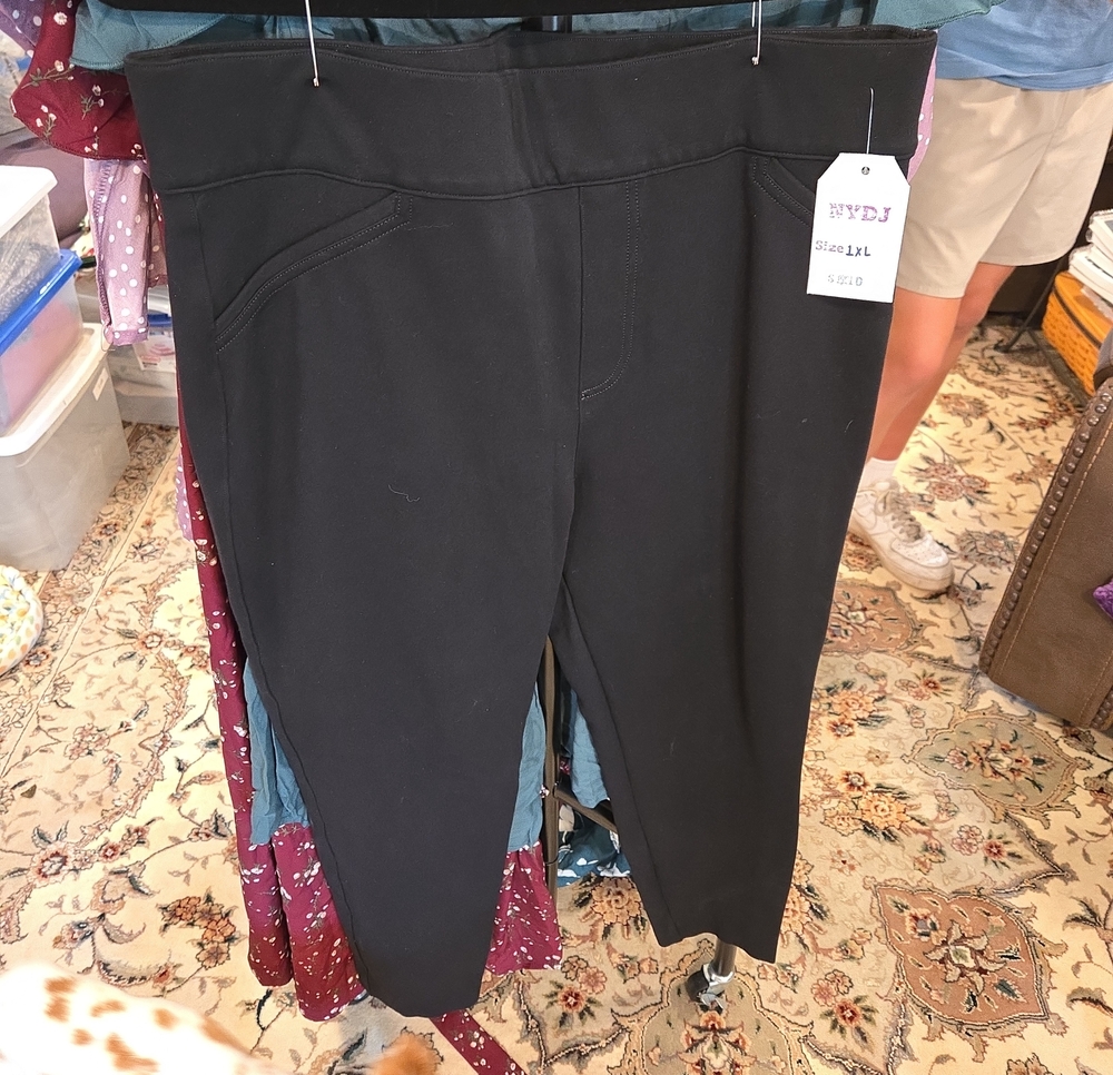 SPANX Black Capri Leggings with Wide Waistband
